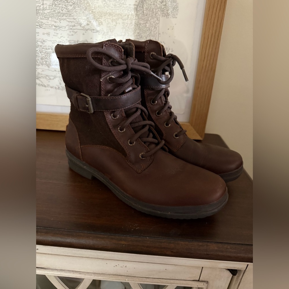 UGG Kesey Chestnut Brown Leather Waterproof Moto Buckle Boots No Box Size 9.5 - Picture 2 of 10